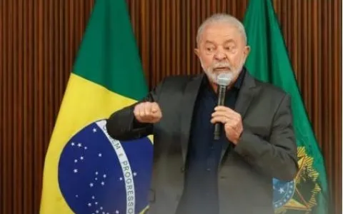 Lula discute segurança nas escolas com governadore