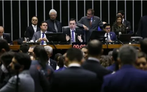 Oposição reage à manobra de Pacheco para ajudar Lula em CPMI