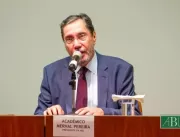 Presidente da Academia Brasileira de Letras critic