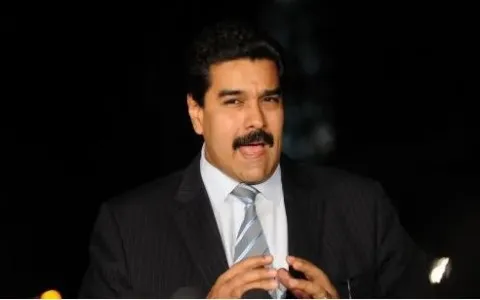Ditadura da Venezuela orienta militantes a ‘bater 