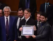 Bolsonaro recebe título de cidadão goiano: Recarre