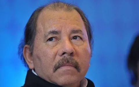 Governo Ortega dissolve ordem jesuíta na Nicarágua e confisca seus bens