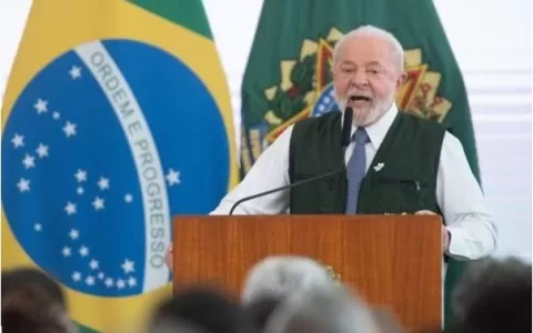 Lula assina MP para taxar super-ricos; governo que