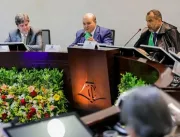 Ibaneis Rocha recebe comenda do Tribunal de Contas