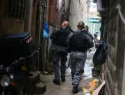 Megaoperação no Rio ocupa favelas e bloqueia celulares em presídios