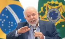 Sem citar Milei, Lula diz “não ter que gostar” do presidente argentino