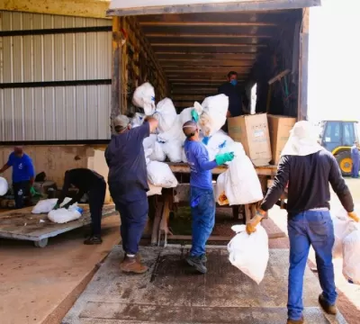 Caesb realiza coleta de resíduos especiais para destinação adequada 