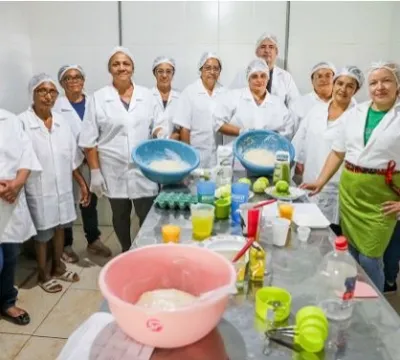 Produtoras de Planaltina participam de curso de fabricação de panetone