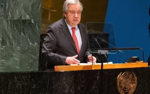 Chefe da ONU sobre conflitos: Nosso mundo entrou e