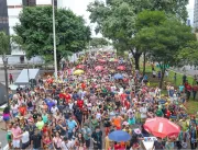 Folia de rua de Brasília começou com desfiles do G