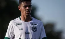 Meia rescinde com o Goiás e acerta com clube gaúcho, para a disputa da Série C