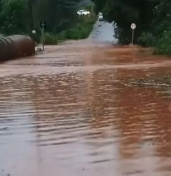 Chuva que causou estragos em Goiânia na quinta-fei