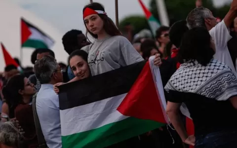 Atos de apoio aos palestinos reúnem milhares em vá