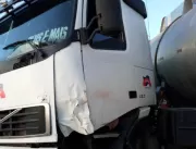 VÍDEO: Colisão entre caminhão pipa e moto deixa ho