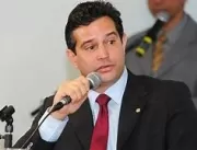 POLÍTICA: Ministro de Bolsonaro está mal intencion