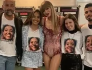 Taylor Swift tira foto com família de Ana Benevide