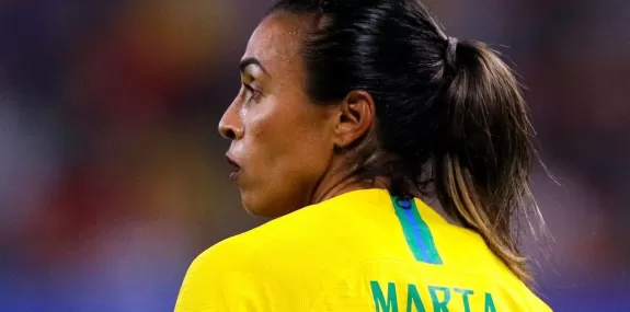Marta se torna a maior goleadora de todas as Copas