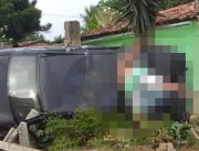 VÍDEO: Homem fica ferido após perder o controle do veículo e capotar em curva na zona rural de Arapiraca