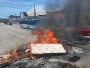 Protesto de carroceiros bloqueia Ladeira Geraldo Melo, em Maceió