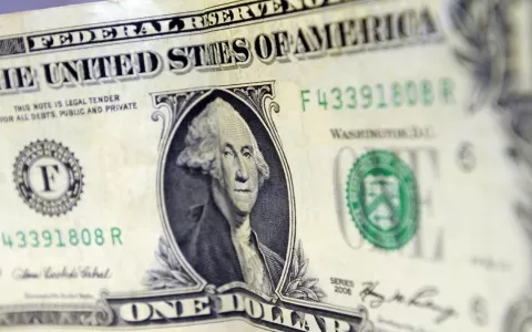 Dólar segue em alta cotado a R$ 4,087
