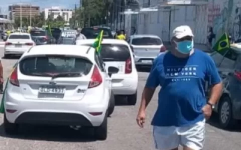 Manifestação em favor de Bolsonaro atrapalha a vac