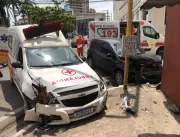 Três mulheres ficam feridas após colisão entre carro e ambulância; uma das vítimas está gestante