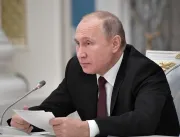 Putin diz que Rússia pode fabricar mísseis de médi