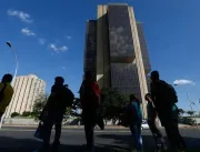 Servidores do BC repudiam fala de Bolsonaro sobre Pix e ameaçam greve