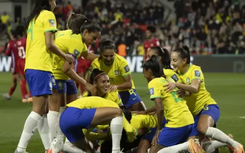 Brasil goleia o Panamá na Copa do Mundo feminina: 