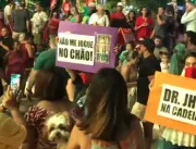 Protesto contra Dr. JHC marca abertura de Natal de Maceió
