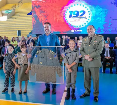 Polícia Militar comemora 192 anos com promoções, outorga de medalhas e aumento no Força Tarefa