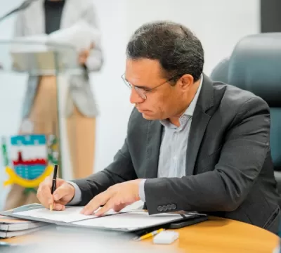 Governo de Alagoas assina termo de transferência d