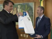 Bolsonaro parabeniza Conmebol por Brasil sediar Copa América
