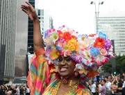 Parada do Orgulho LGBT ocupa Avenida Paulista no d