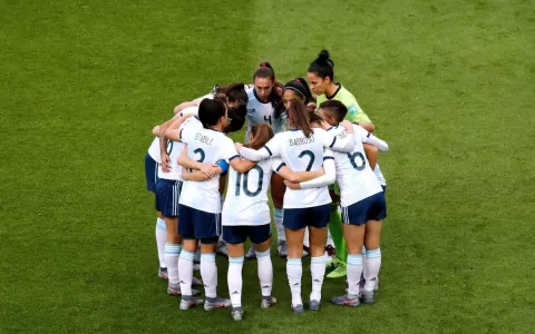 Copa Feminina: Argentina e Escócia disputam vaga n