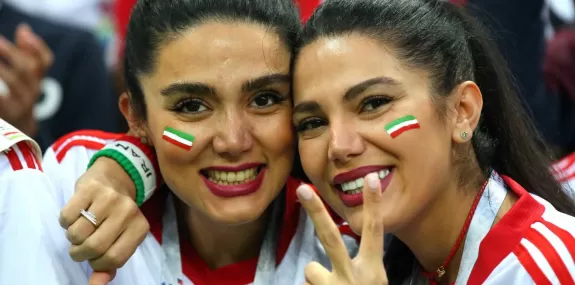 Fifa pressiona Irã para que as mulheres estejam pr