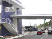 Prefeitura reativa os semáforos de passarela