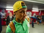 Comissão técnica projeta Neymar titular em amistos
