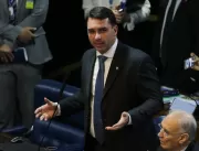 Toffoli atende a pedido de Flávio Bolsonaro e susp