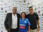 URT apresenta técnico Ademir Fonseca