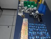 Polícia prende jovem com maconha, pistola e celula