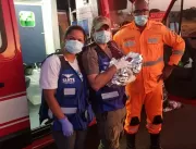 Corpo de Bombeiros resgata recém-nascido abandonad