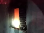 Incêndio atinge casa no bairro Santa Mônica, em Ub