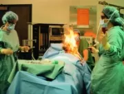 
Paciente pega fogo durante operação em sala de ci