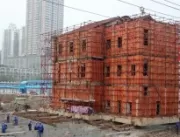 
Chineses se preparam para mover edifício de 3 and