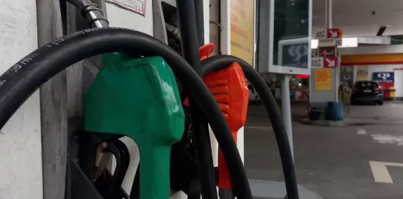 Petrobras aumenta preço de venda de gasolina para 