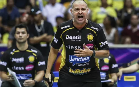Dentil/Praia Clube defende liderança na Superliga