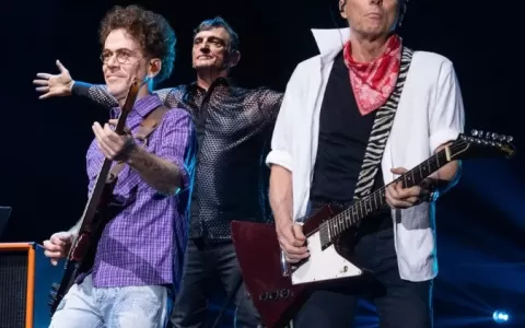 Banda Titãs faz show de despedida em Uberlândia ne