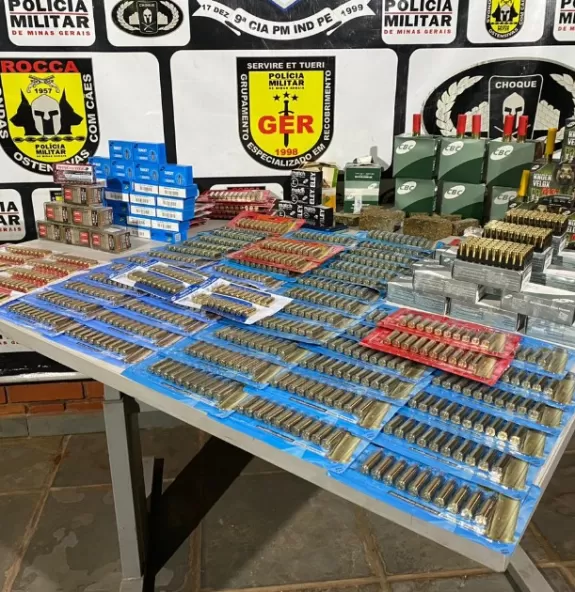 Homem é preso com quase 4 mil munições em Uberlând