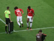 Após gol, Vitinho sente perna direita, sai mais ce